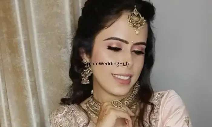 Facelook Makeup Studio