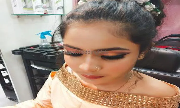 Facial Time Professional Beauty Salon & Academy
