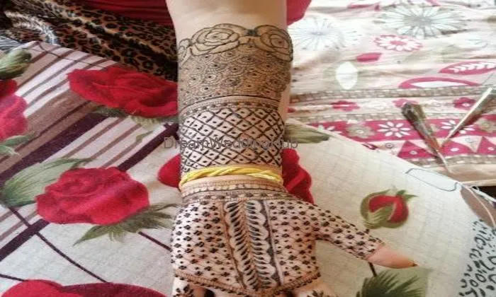 Faima's Henna