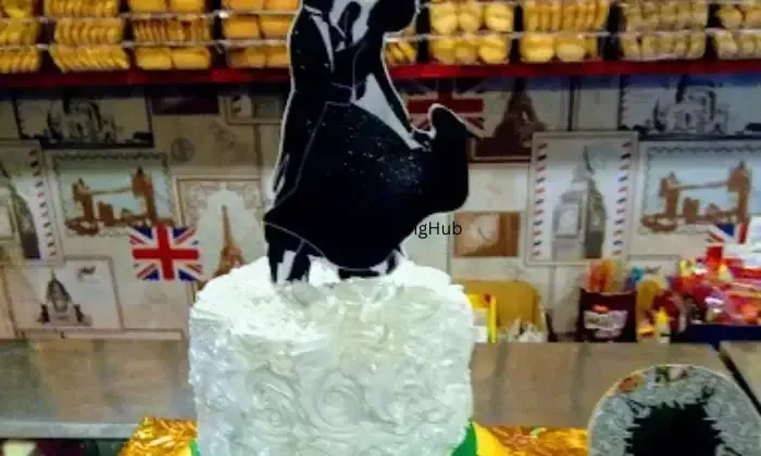 Famous Bakery