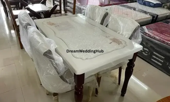 Famous Furnitures