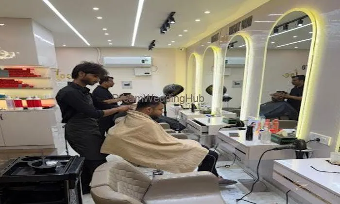 Femina Flaunt Studio Salon | Varanasi
