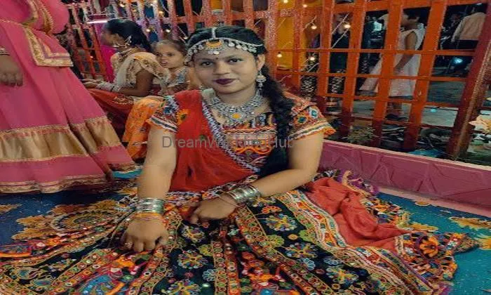 Final Choice (gouri Dresses And Jewellery Showroom)