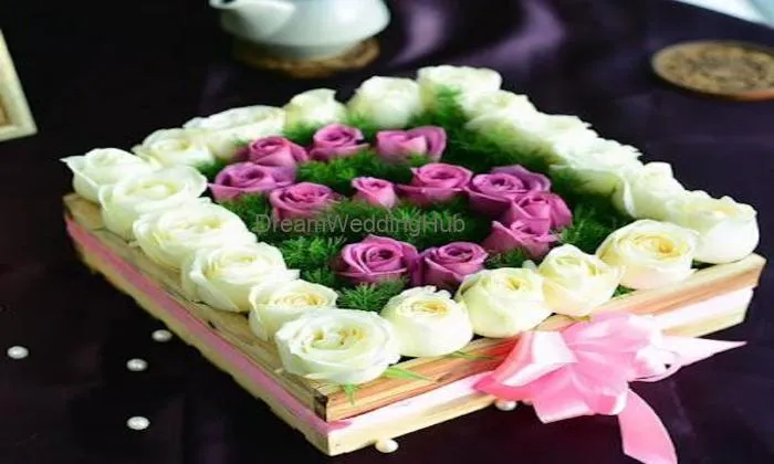 Floweraura - Florist & Cake Shop In Faridabad