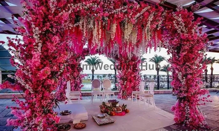 Fresh Flowers Decor