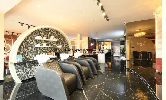 Ftv Salon Pilibhit Bypass Road