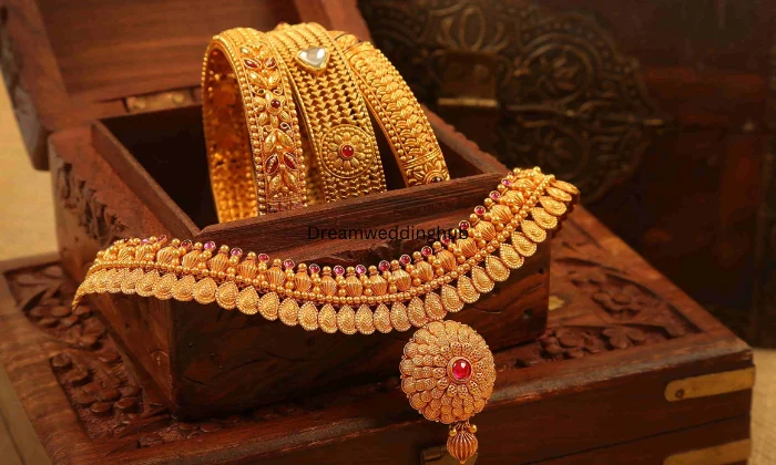 G Q Jewellers