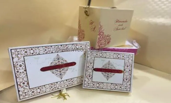 Ganpati Cards And Boxes