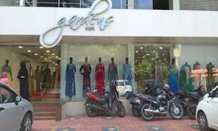 Gardens Store