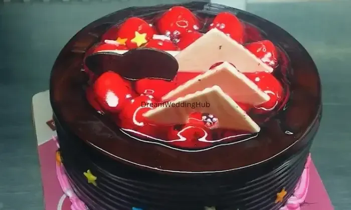 Geeta Cake  Pizza