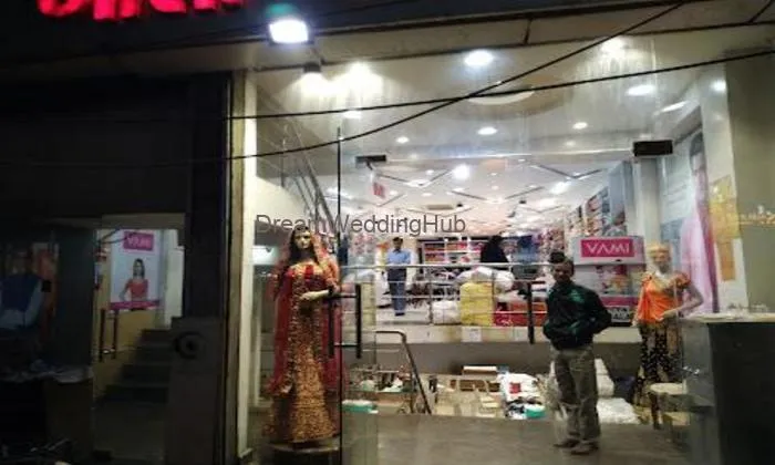 Geeta Vastralaya Alambagh