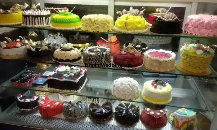 Ginas Cakes