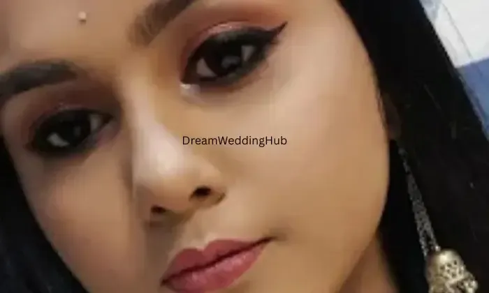 Glamour World Professional Makeup Studio