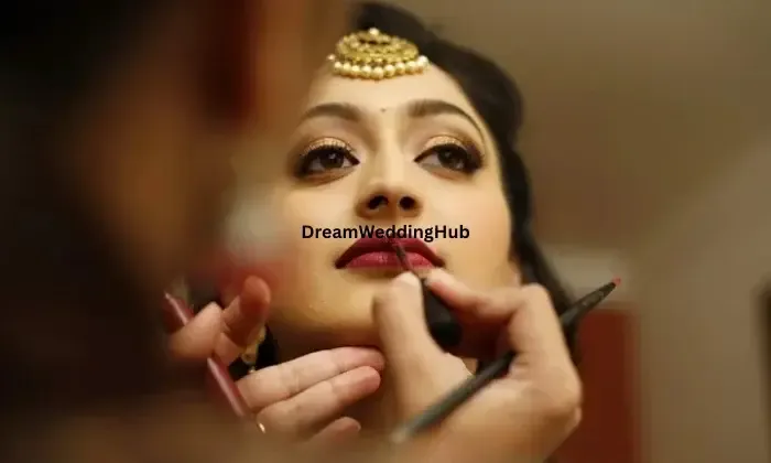 Glitz  By Vaibhavi