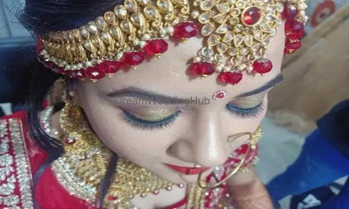 Glorious Beauty Parlour