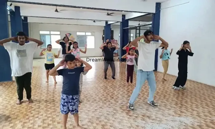 Glorious Dance Class Or Institute