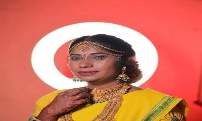 Glow & Glam Bridal Studio By Geetha Vijay (luxury Ac)