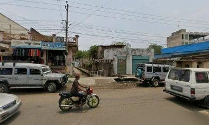 Golden Chicken And Mutton Center