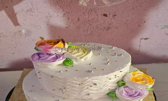 Golden Crust Cafe Cakes And More (bakery And Pastry)