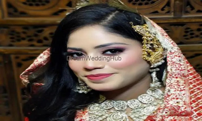 Golden Sky Beauty Parlour & Acadmey