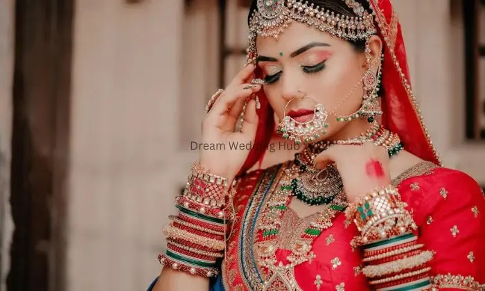 Goldy's Beauty & Make-up Studio