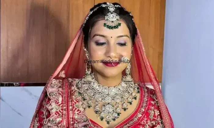Good Luck Beauty Parlour