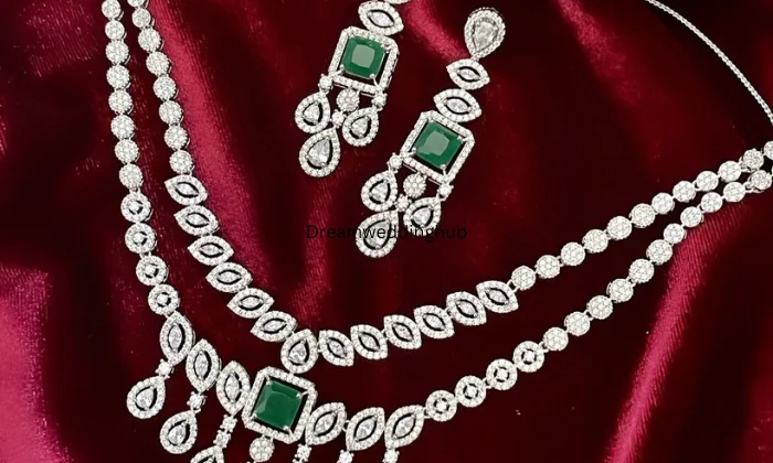 Gowhar Ornaments