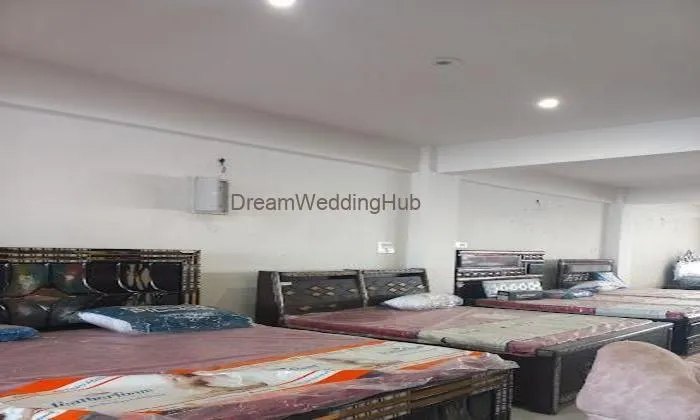 Goyal Furniture (daudayal's)
