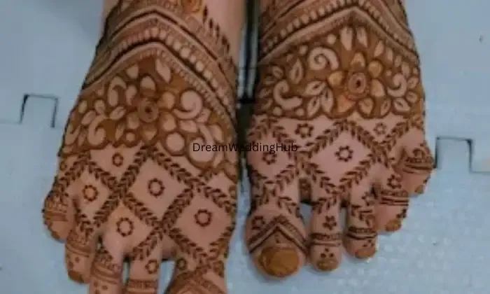 Graceful Henna Touch  Mehndi Artist