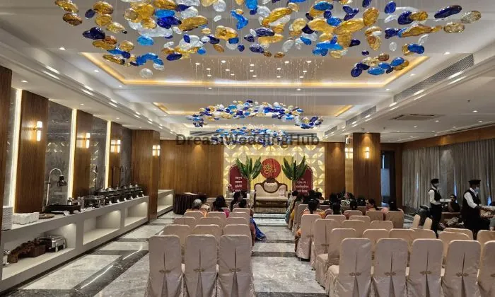 Grand Qaraar Banquets, Memnagar
