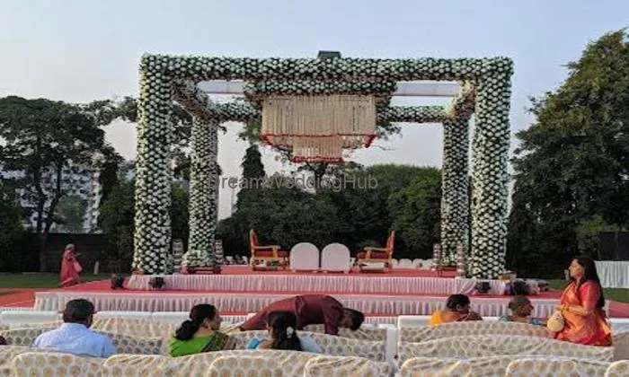 Gunjan Party Plot