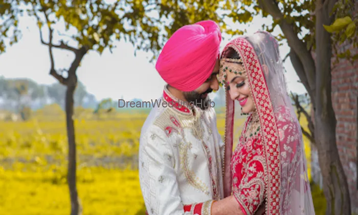 Guru Nanak Studio - Best In Jandiala Manjki | Pre Wedding Photographer | Candid Photographer