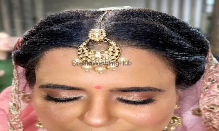 Hairapist Salon & Academy