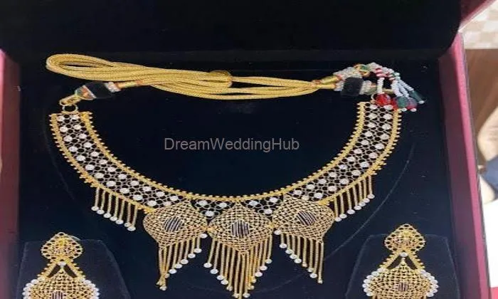 Haji Sharafat Hussain Jewellers