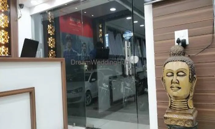 Handa Cloth House - Raymond Showroom
