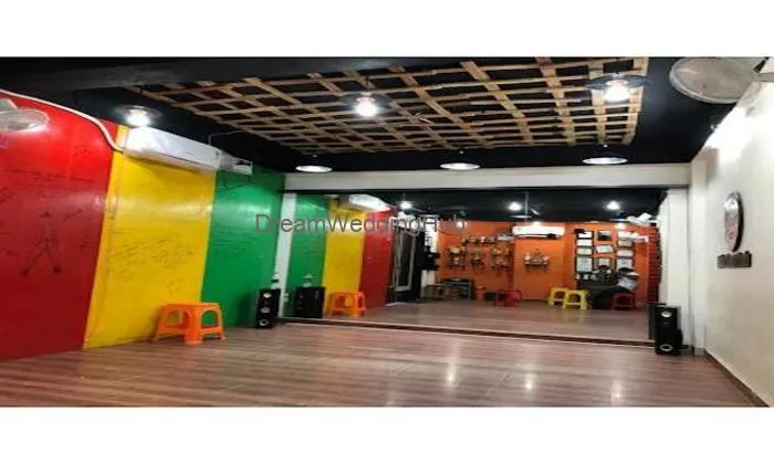Happy Dance Studio