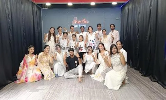 Happy Moves Dance & Fitness| Best Dance Academy In Chota Bangarda Indore| Dance| Fitness| Zumba & Yoga Classes