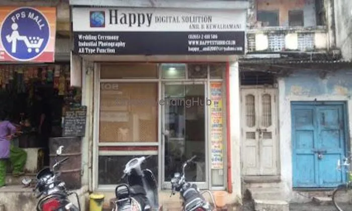Happy Studio (photographers Vadodara / Wedding Photographer )