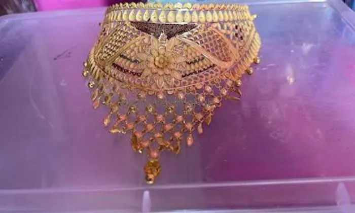 Harish Chandra Amit Kumar Sarraf