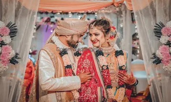 Harish Photo Studio | Titwala | Weddings & Portraits
