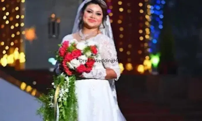 Hd Makeover Ladies Beauty Parlour