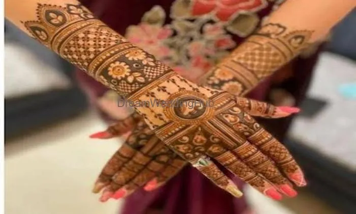 Heena By Naina