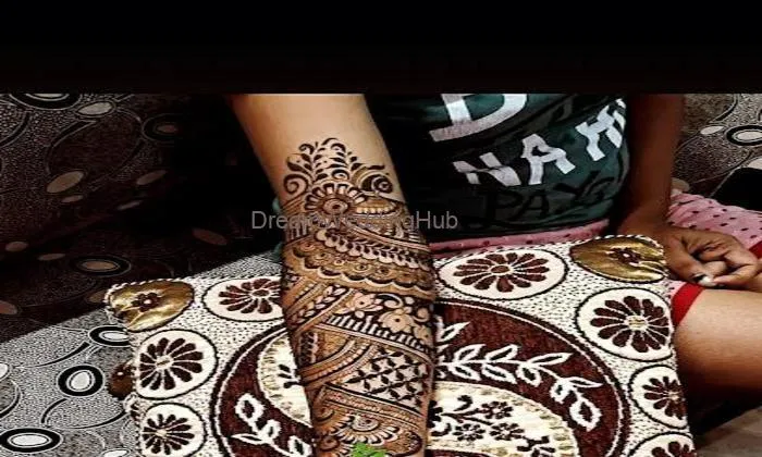 Heena Mahendi Art' In Wardha