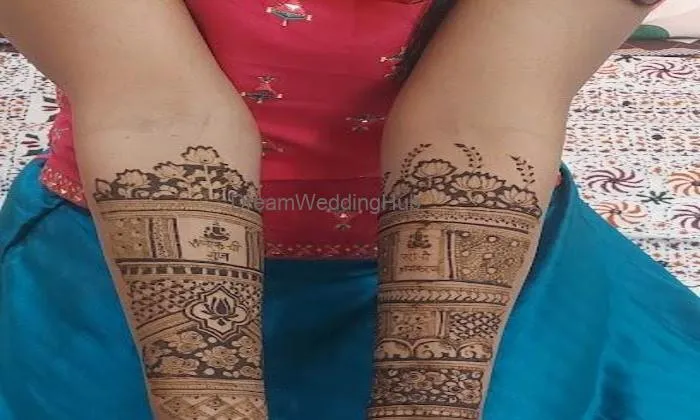 Heena Mehendi Artist
