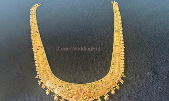 Heera Jewellers & Bankers
