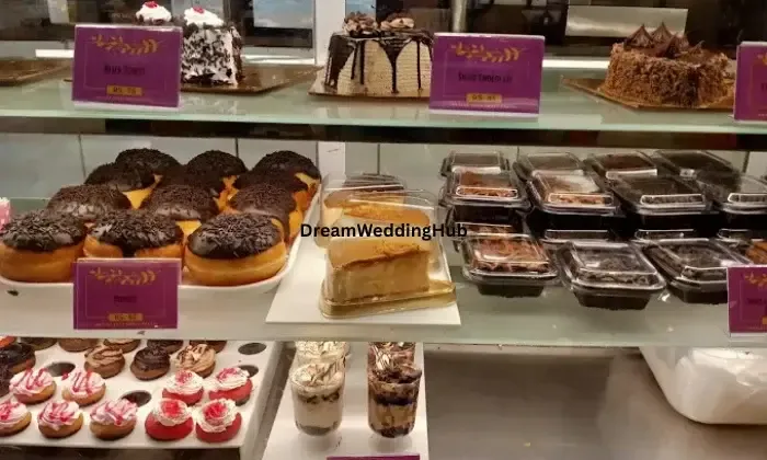 Hello Blooms Cakes Patisserie