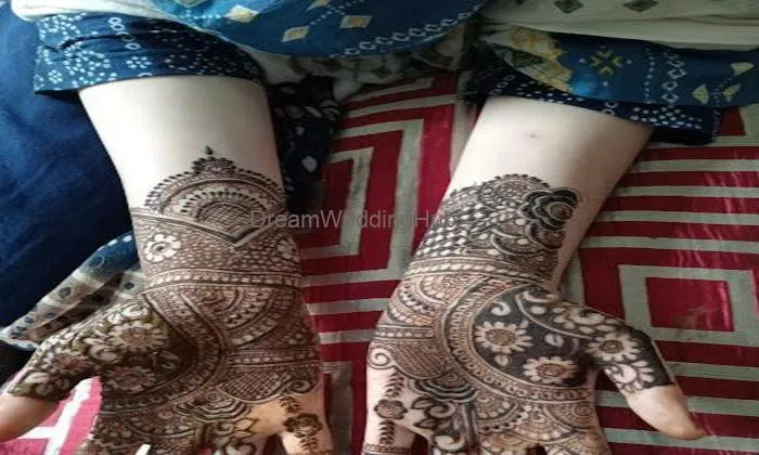 Henna By Ayesha-no.1 Bridal Mahndi And Make-up Artist In Aligarh.