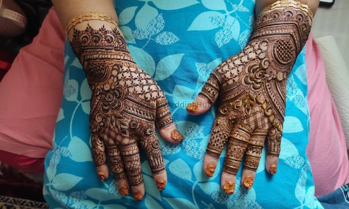 Henna By Hussaini
