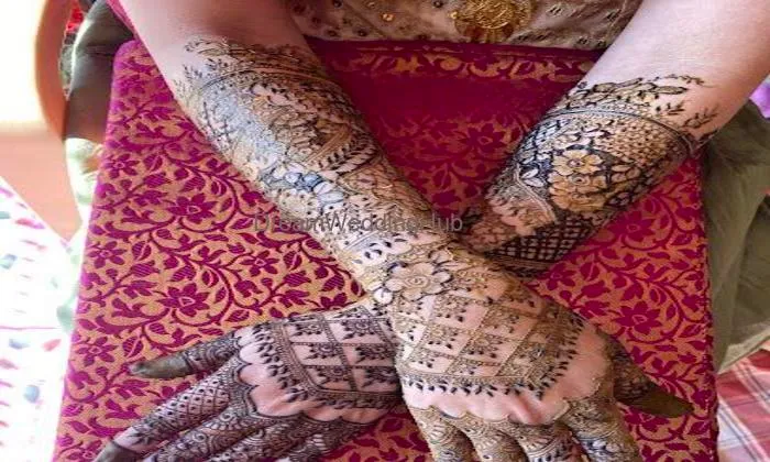 Hennaaartbytasneem