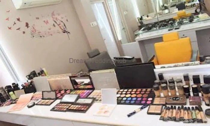 Honey Beauty Parlour